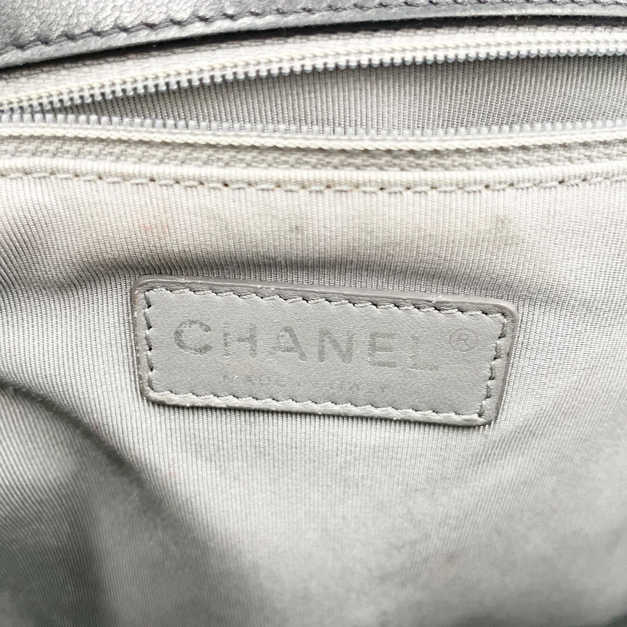 CHANEL LAMB SKIN LE BOY (17 SERIAL CODE) view 13