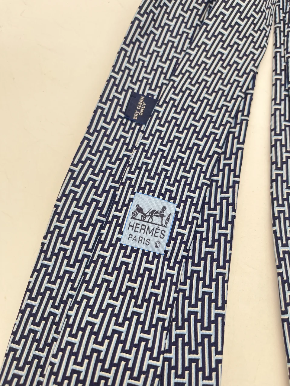 HERMES NECKTIE view 3