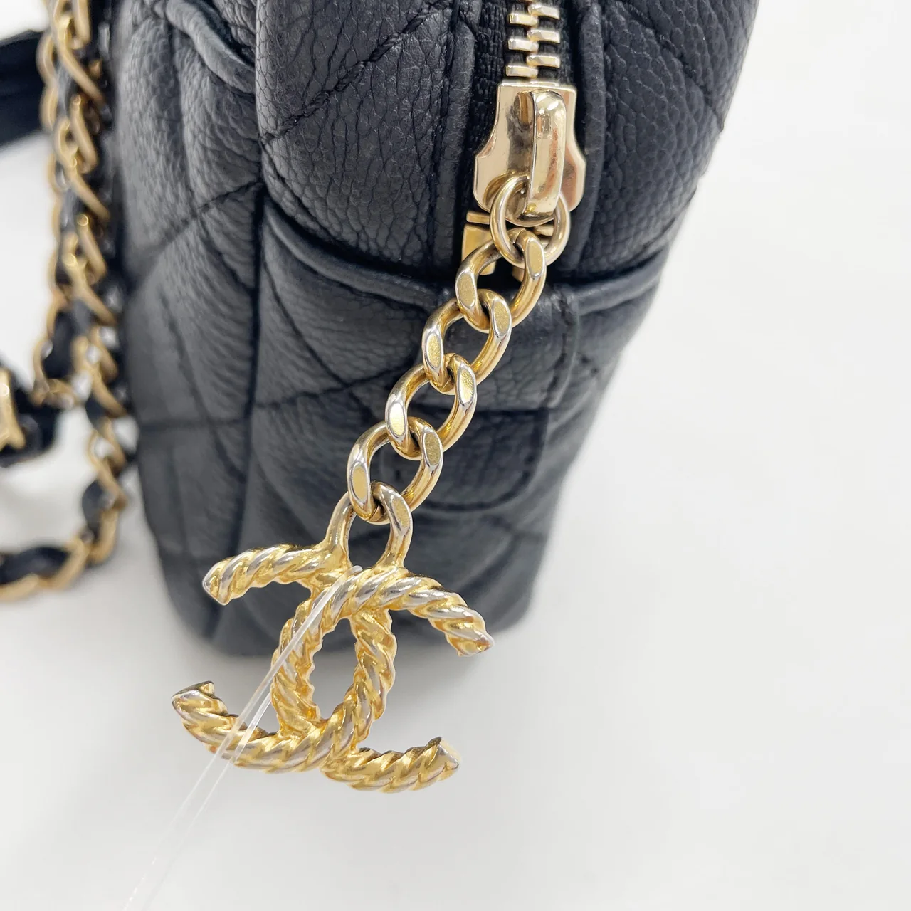 CHANEL BULL SKIN CHAIN SHOULDER BAG (25 SERIAL CODE) view 6
