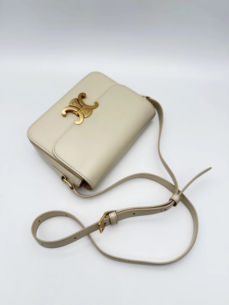 CELINE TRIOMPHE SHOULDER BAG (IVORY) view 11