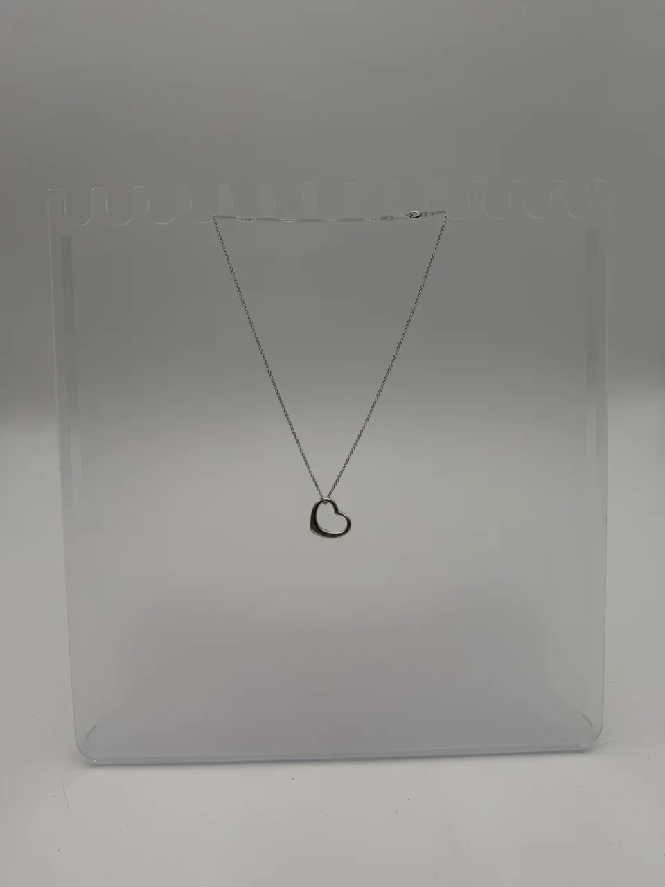 TIFFANY&CO. OPEN HEART NECKLACE view 3