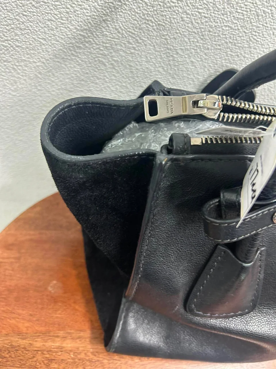 PRADA TRIANGLE LOGO (BLACK) photo 5