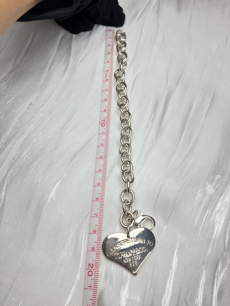 TIFFANY&CO. HEART TAG BRACELET view 6