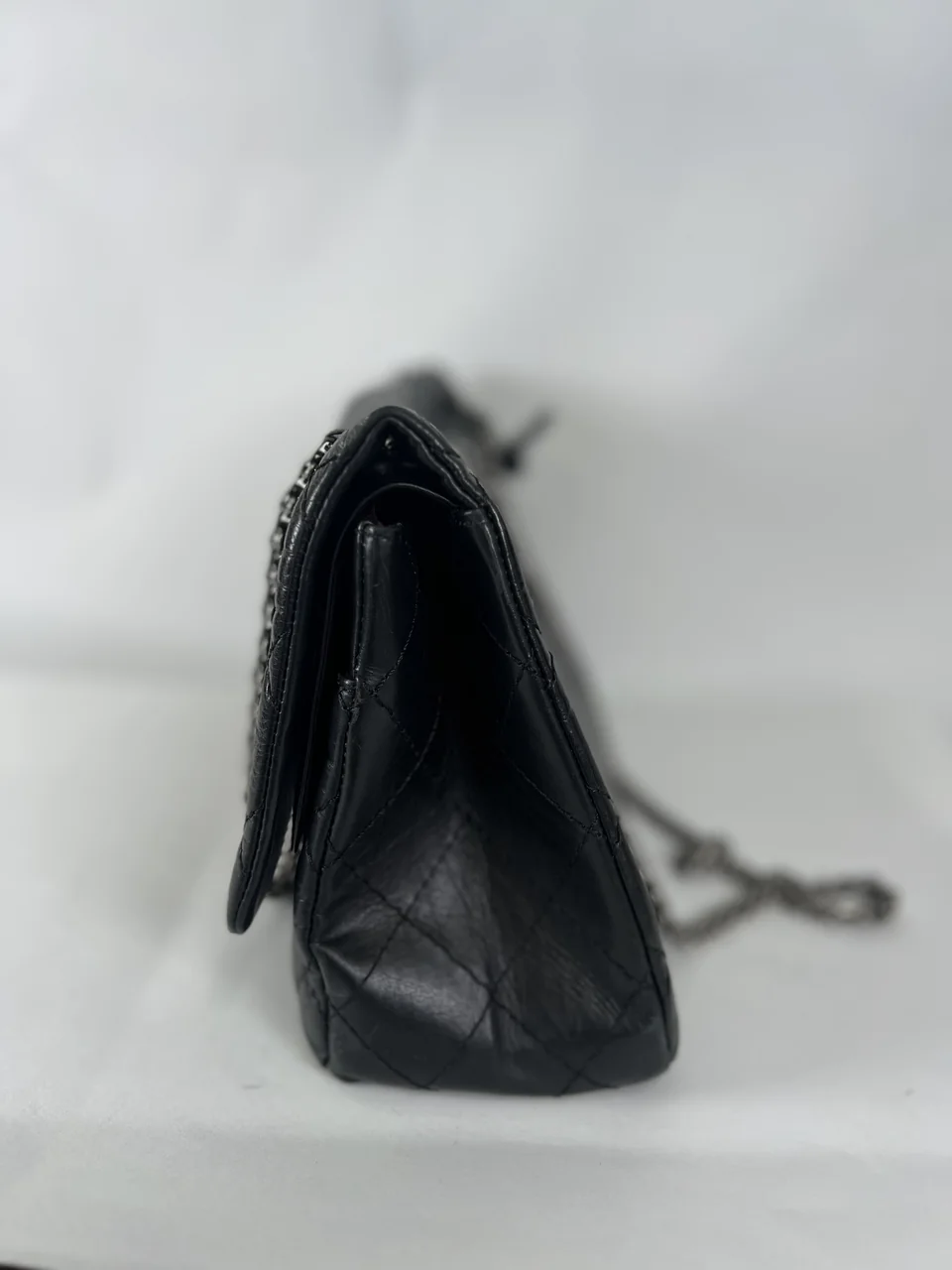 CHANEL 2.55 MATELASSE CHAIN SHOULDE RBAG view 4