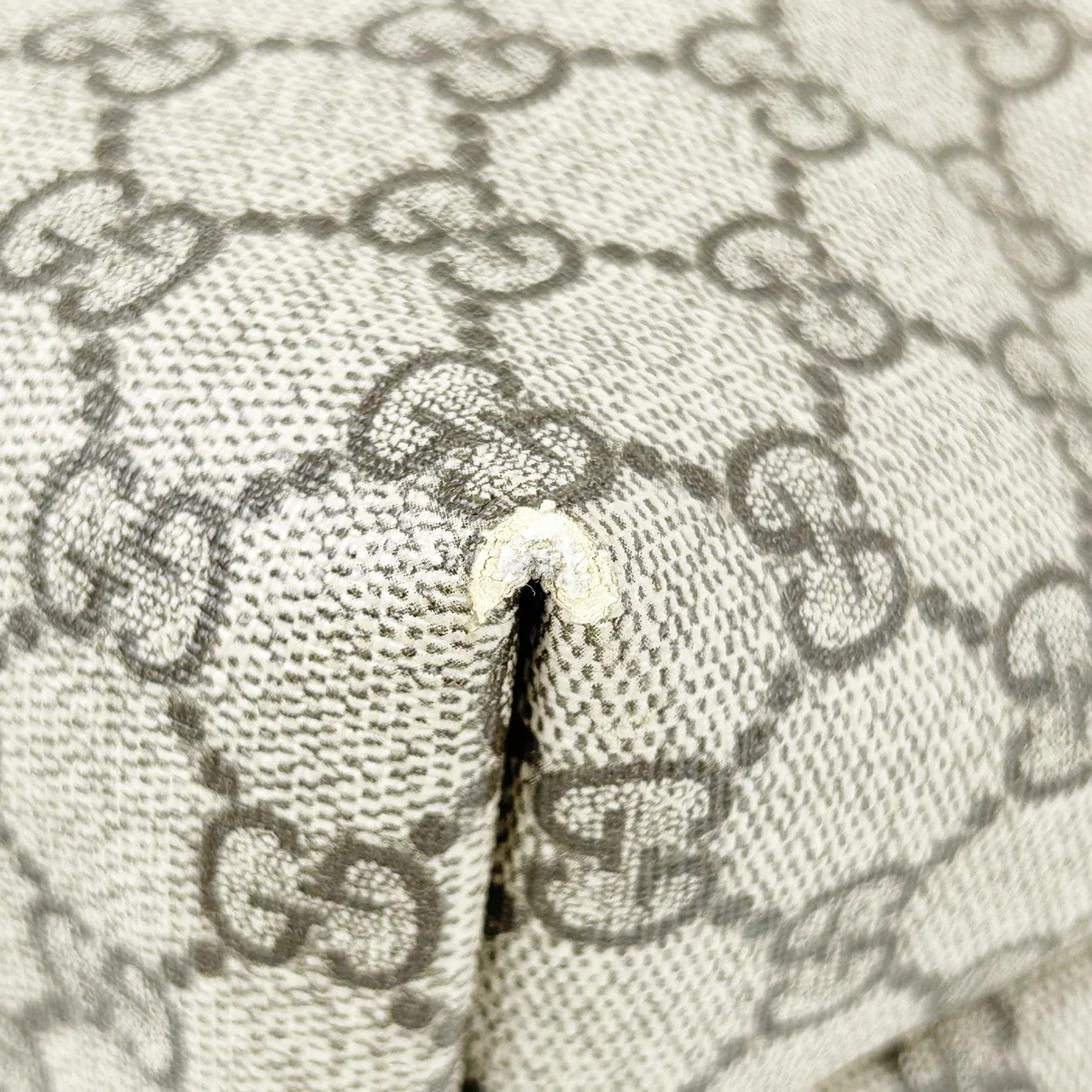 GUCCI GG SUPREME TOTE BAG view 5