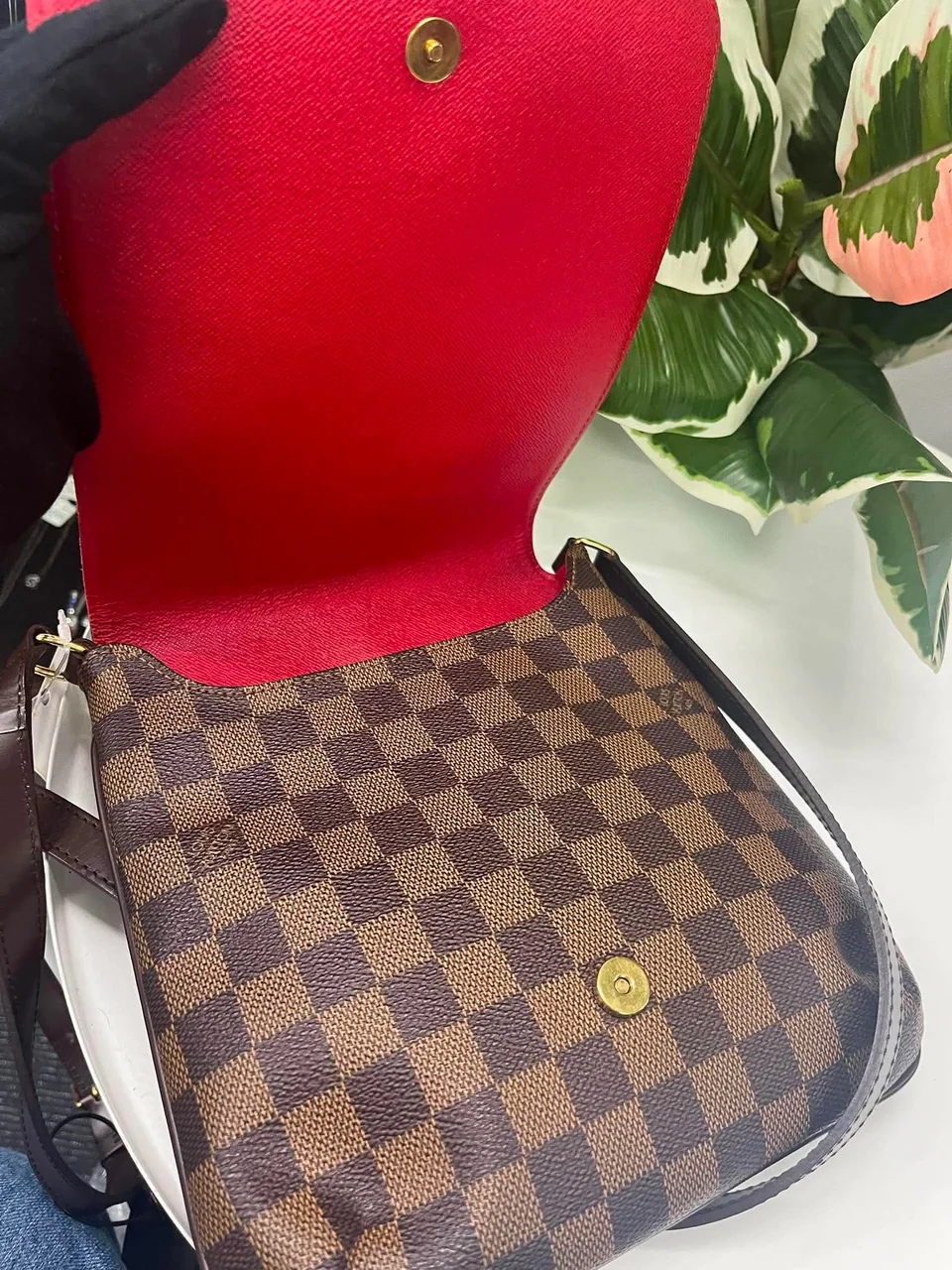 LV DAMIER MUSETTE TANGO LONG view 8