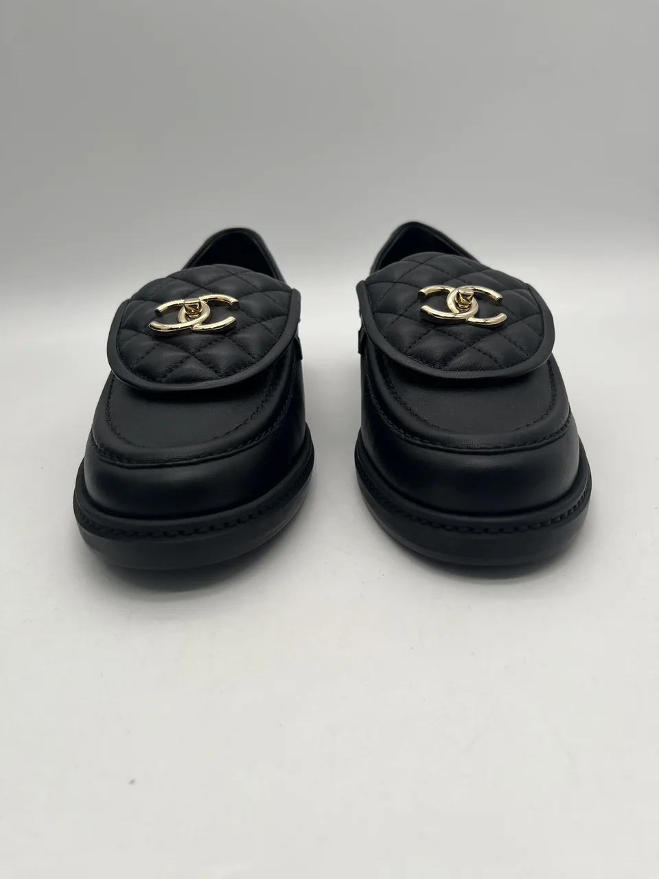 CHANEL LEATHER SHOES (SIZE 40 - BRAND NEW) view 3
