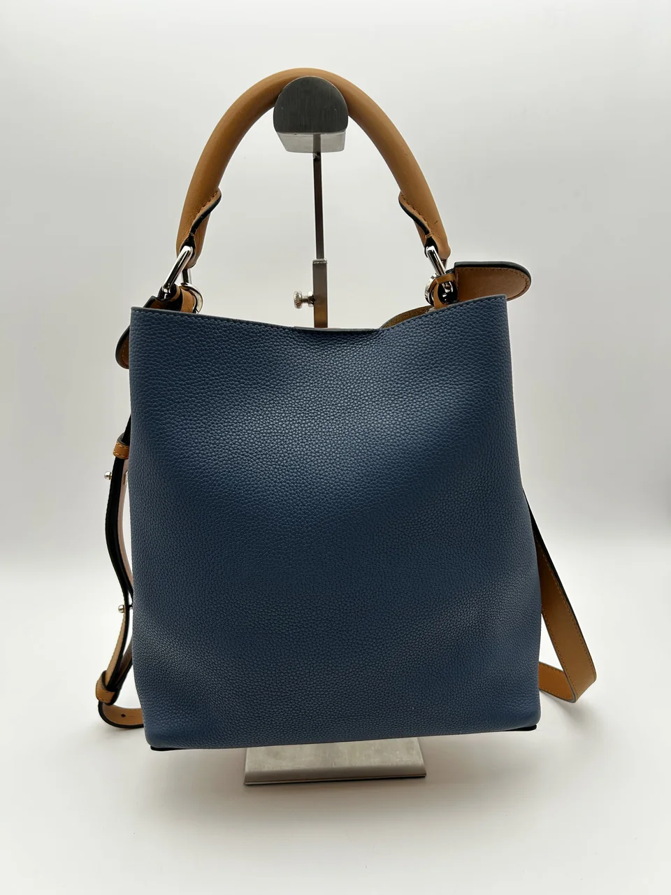 LOEWE T BUCKET SMALL hover