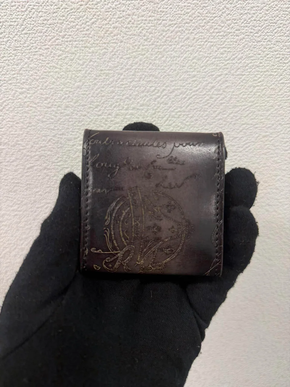 BERLUTI CALLIGRAPHY COIN CASE (BLACK)