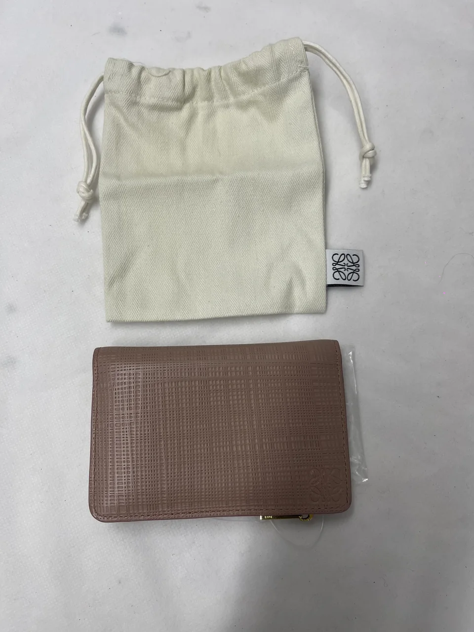 LOEWE BIFOLD WALLET hover