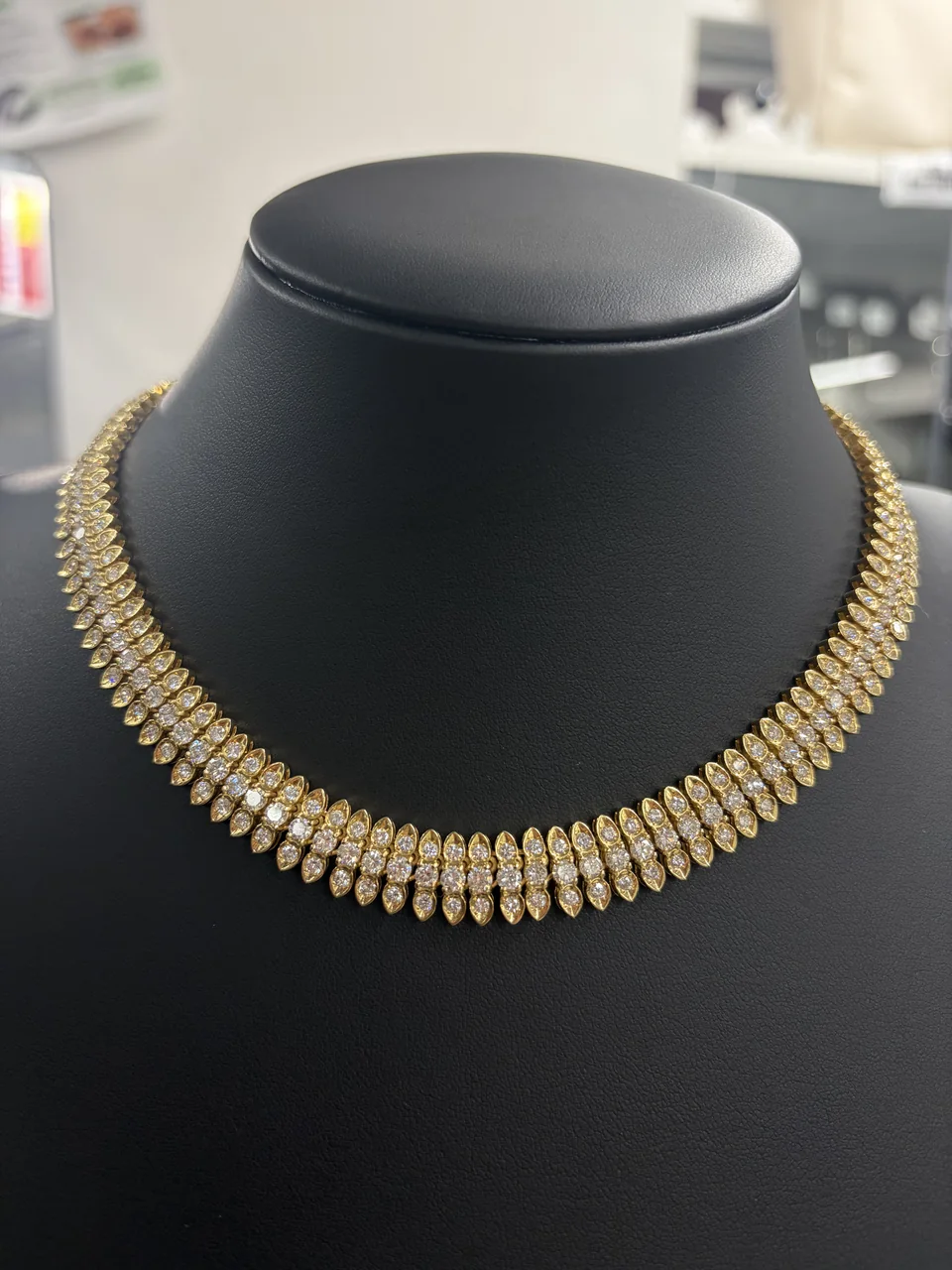 K18 DIAMOND NECKLACE FD19.92CTS 91.9G hover