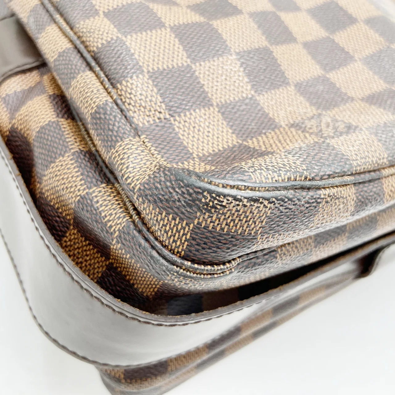 LV DAMIER NAVIGLIO view 10