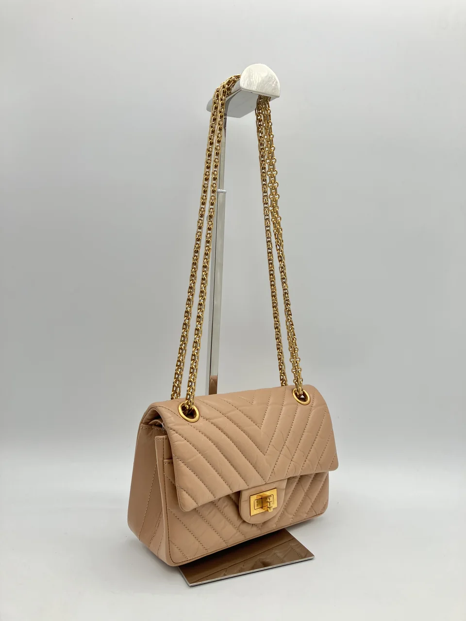 CHANEL CHEVRON 2.55 DOUBLE FLAP hover