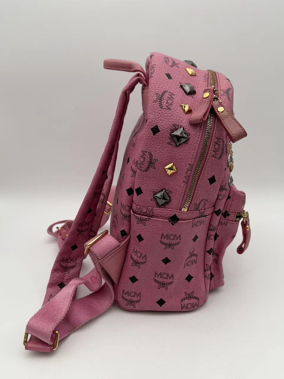 MCM VICETOS STUD MEDIUM BACKPACK (PINK) view 6