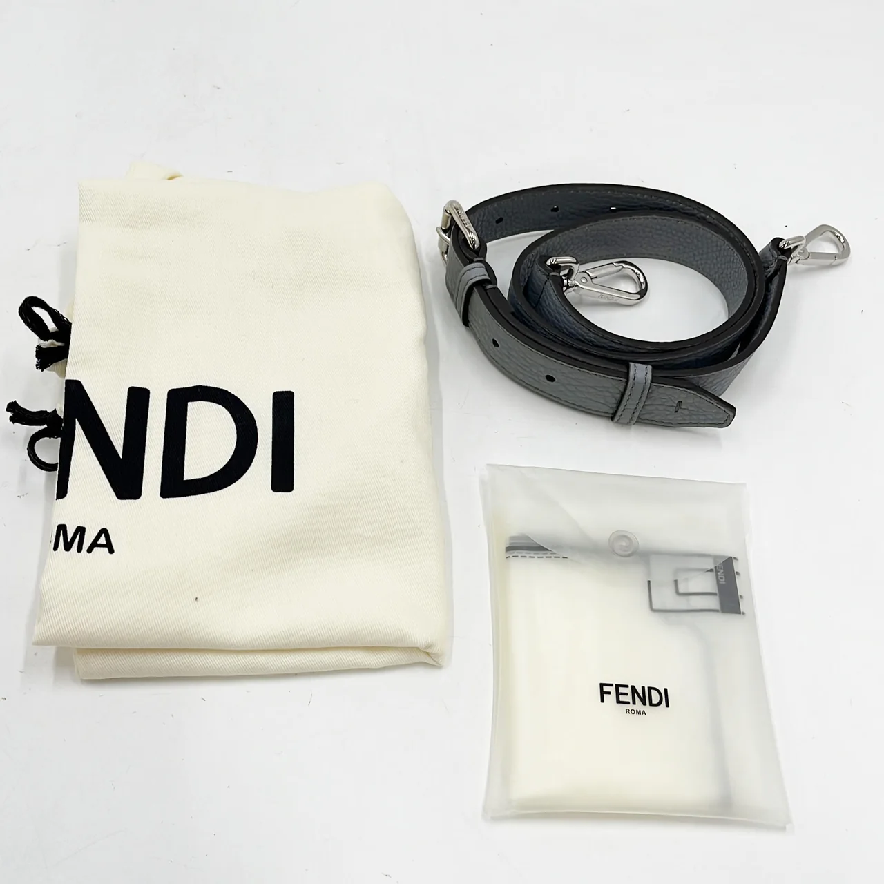 FENDI PEEK-A-BOO I SEE U MEDIUM (GRAY) view 11