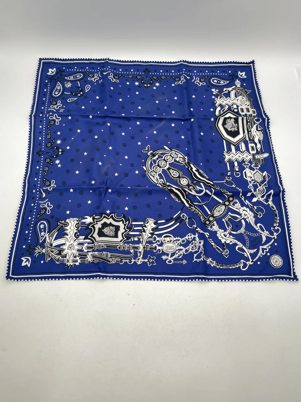 HERMES PETIT SCARF hover