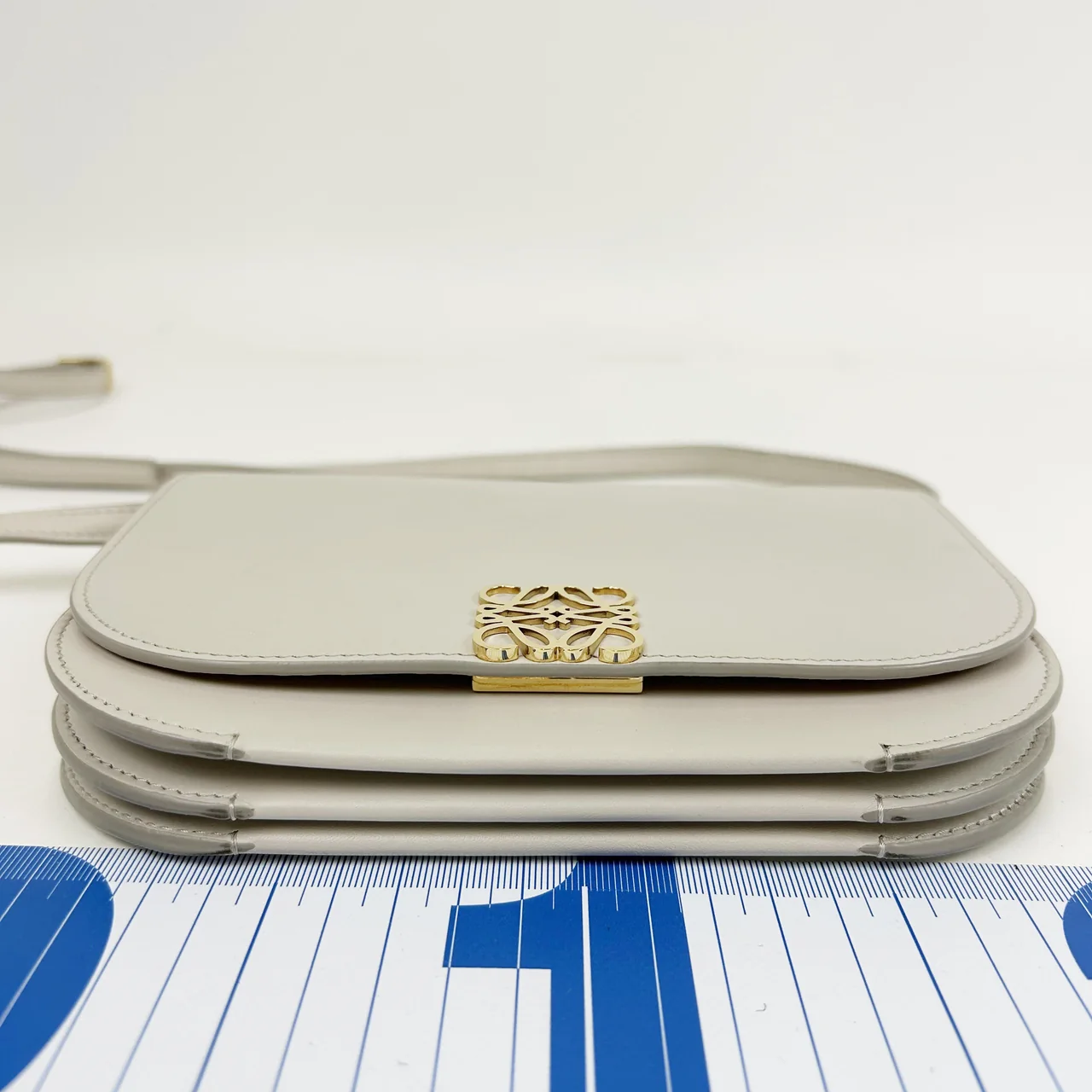 LOEWE ACCORDION view 4
