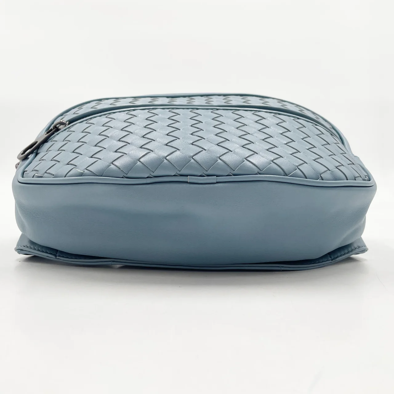 BOTTEGA VENETA INTRECCIATO BODY BAG (BLUE) view 3