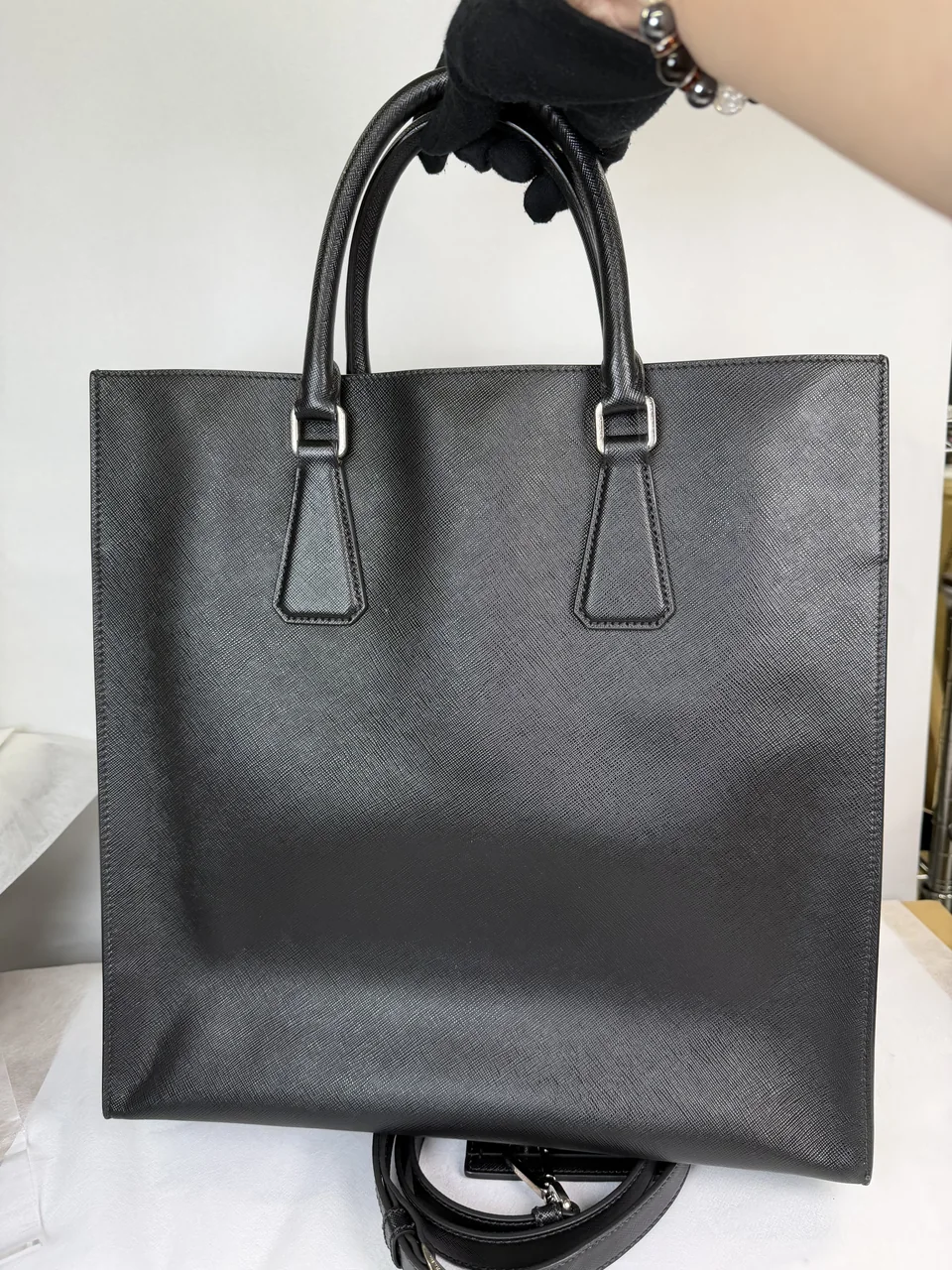 PRADA SAFFIANO TOTE BAG (BLACK) view 3