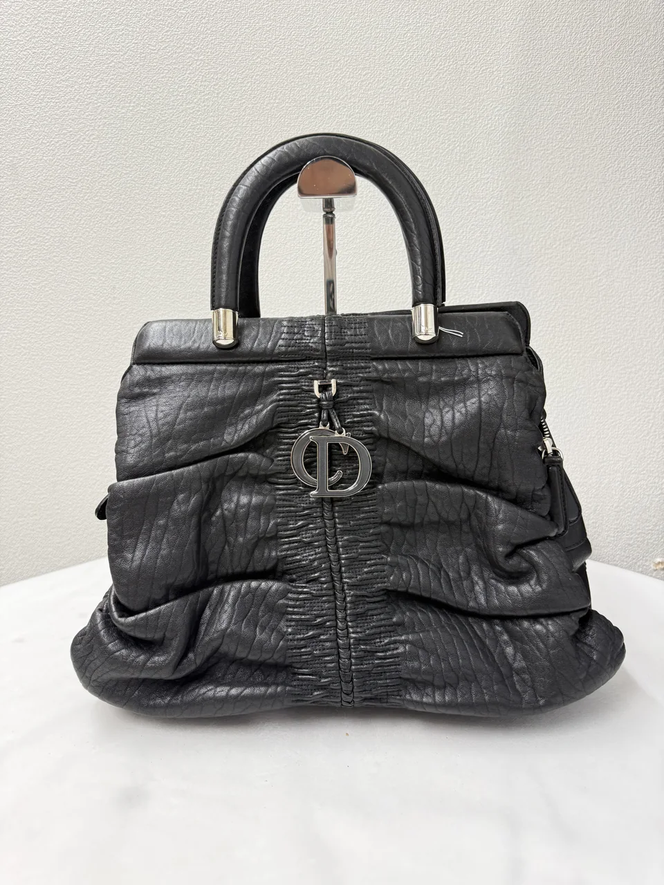DIOR KARENINA (BLACK)