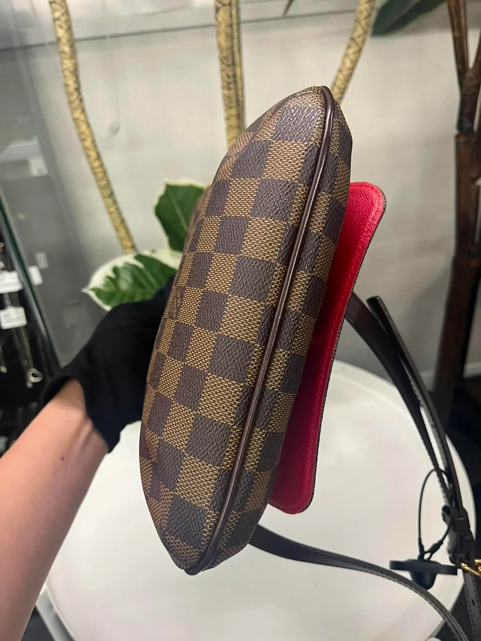 LV DAMIER MUSETTE TANGO LONG view 6