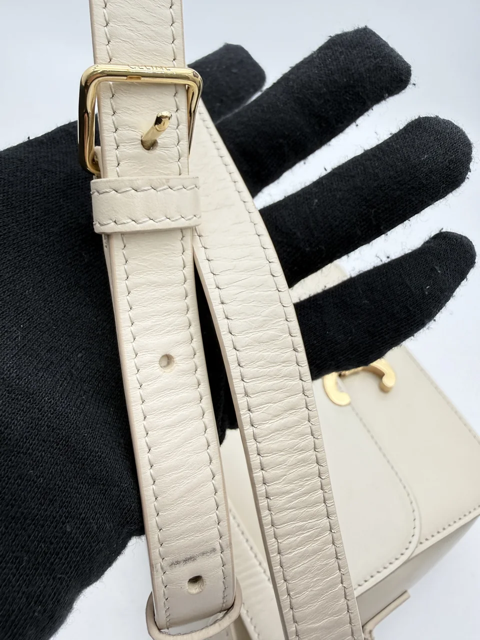 CELINE TRIOMPHE SHOULDER BAG (IVORY) view 13