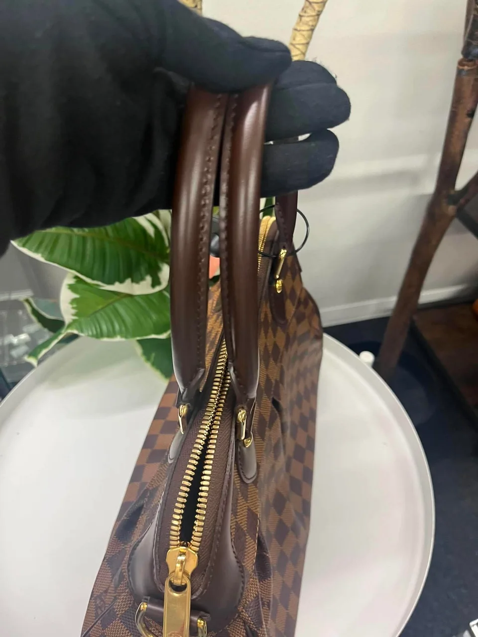 LV DAMIER TREVI PM view 9