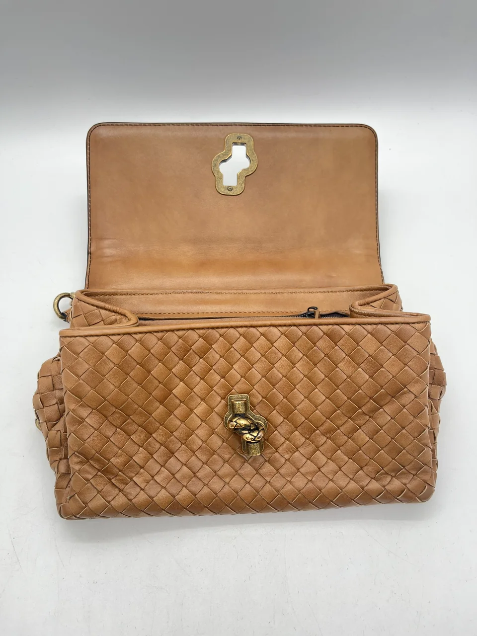 BOTTEGA VENETA INTRECCIATO CHAIN SHOULDER BAG (BROWN) view 8