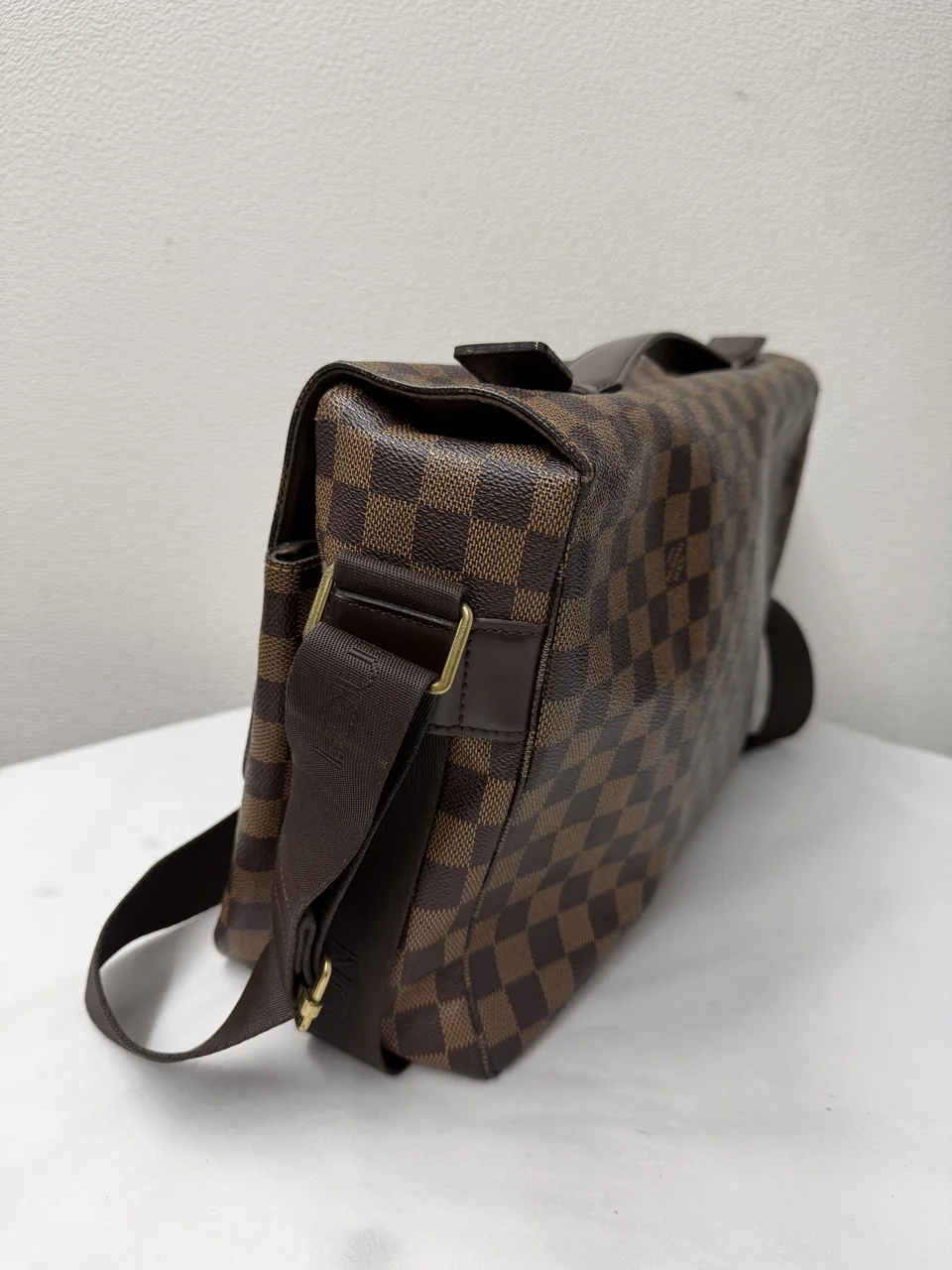 LOUIS VUITTON BAG view 6
