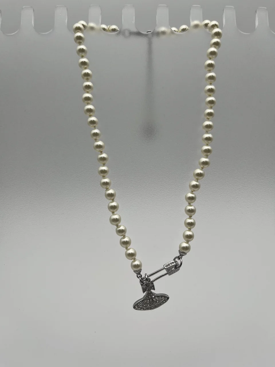 VIVIENNE WESTWOOD NECKLACE