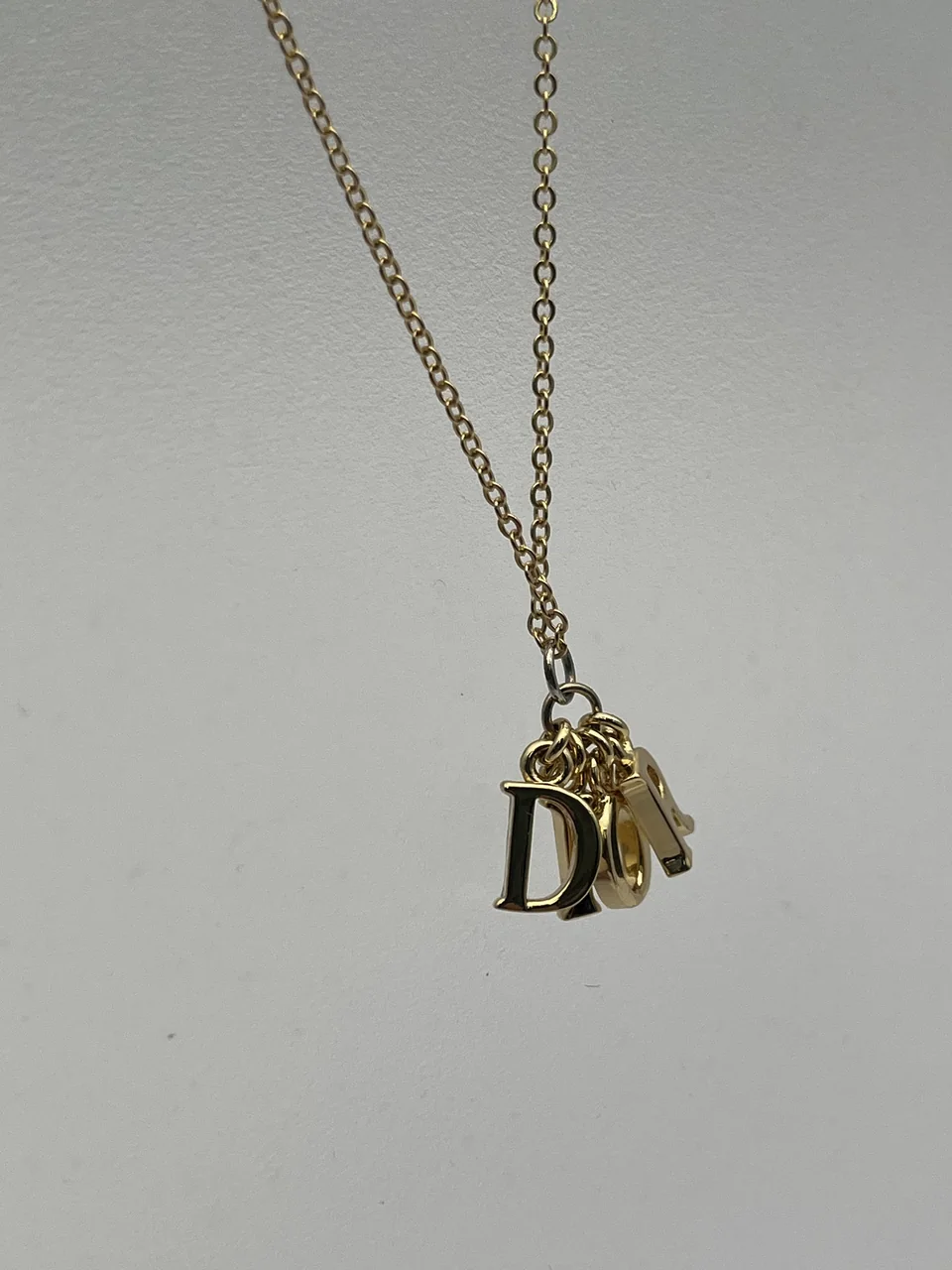 DIOR NECKLACE view 3
