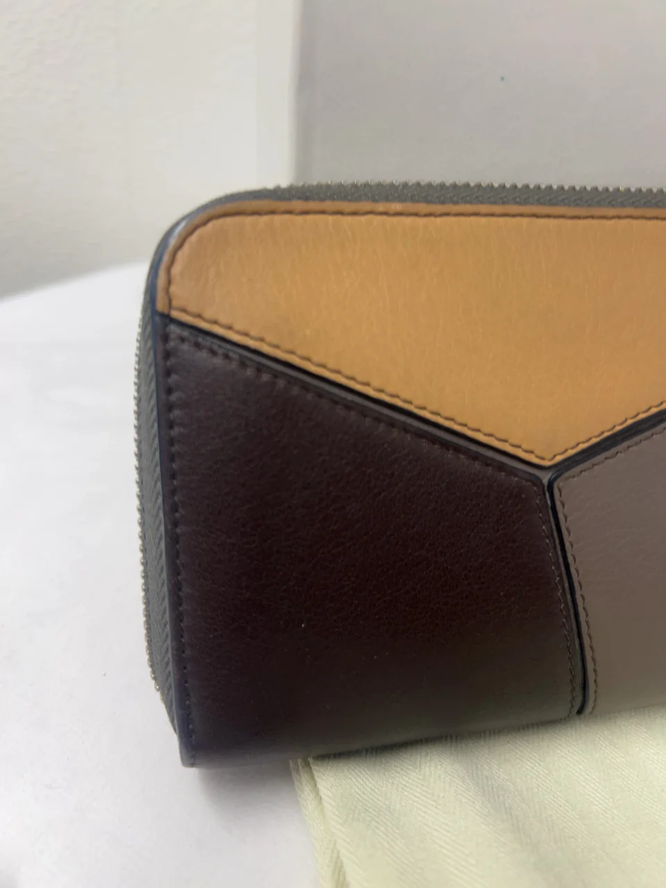 LOEWE WALLET hover