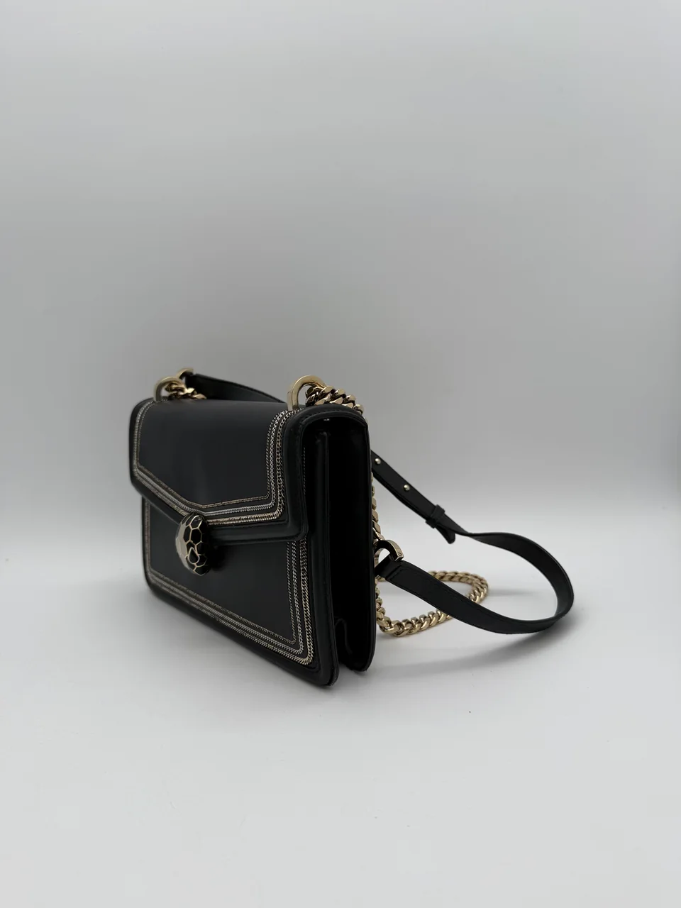 BVLGARI SERPENTI CHAIN SHOULDER BAG (BLACK) view 4