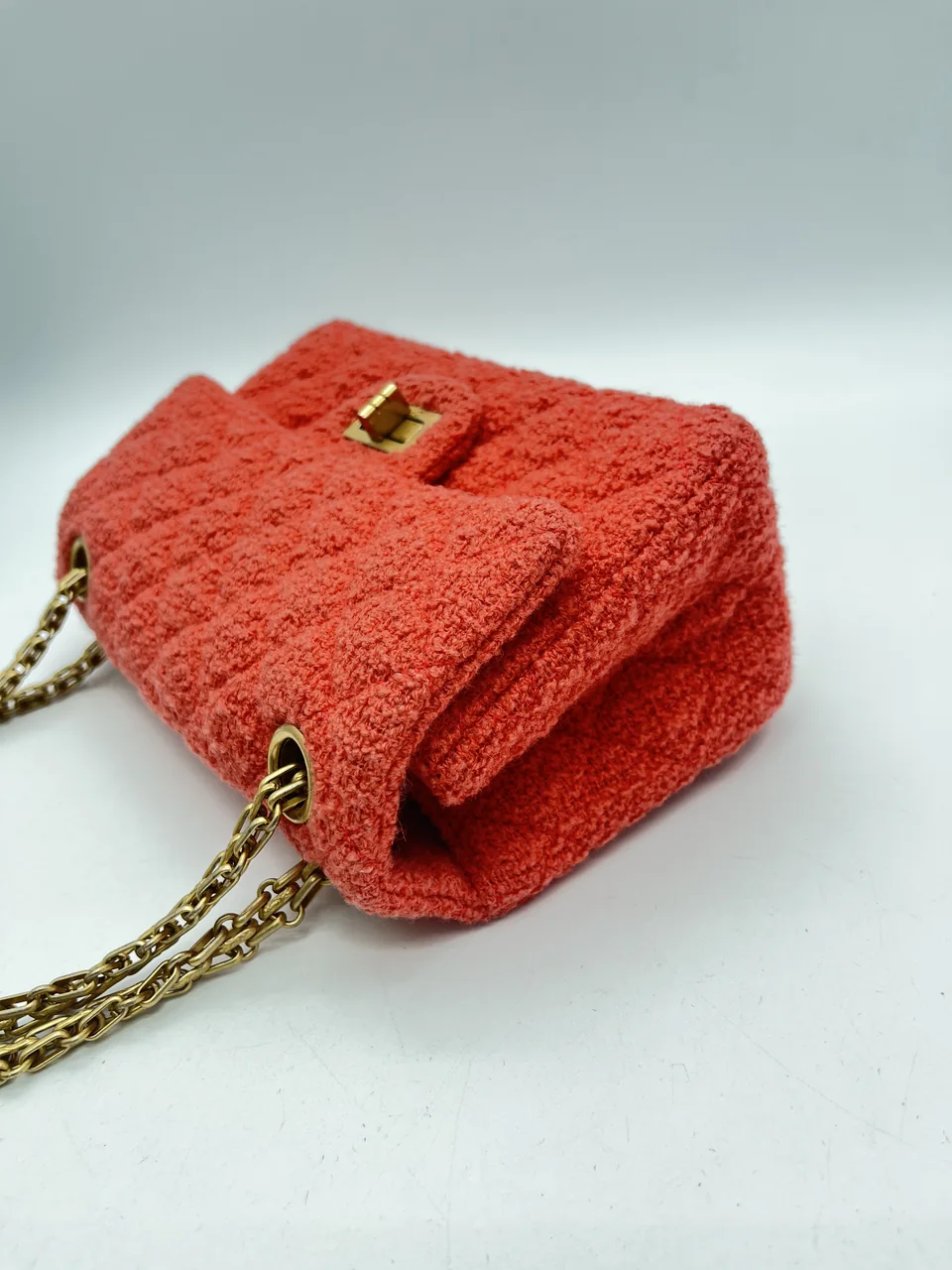 CHANEL TWEED 2.55 view 4