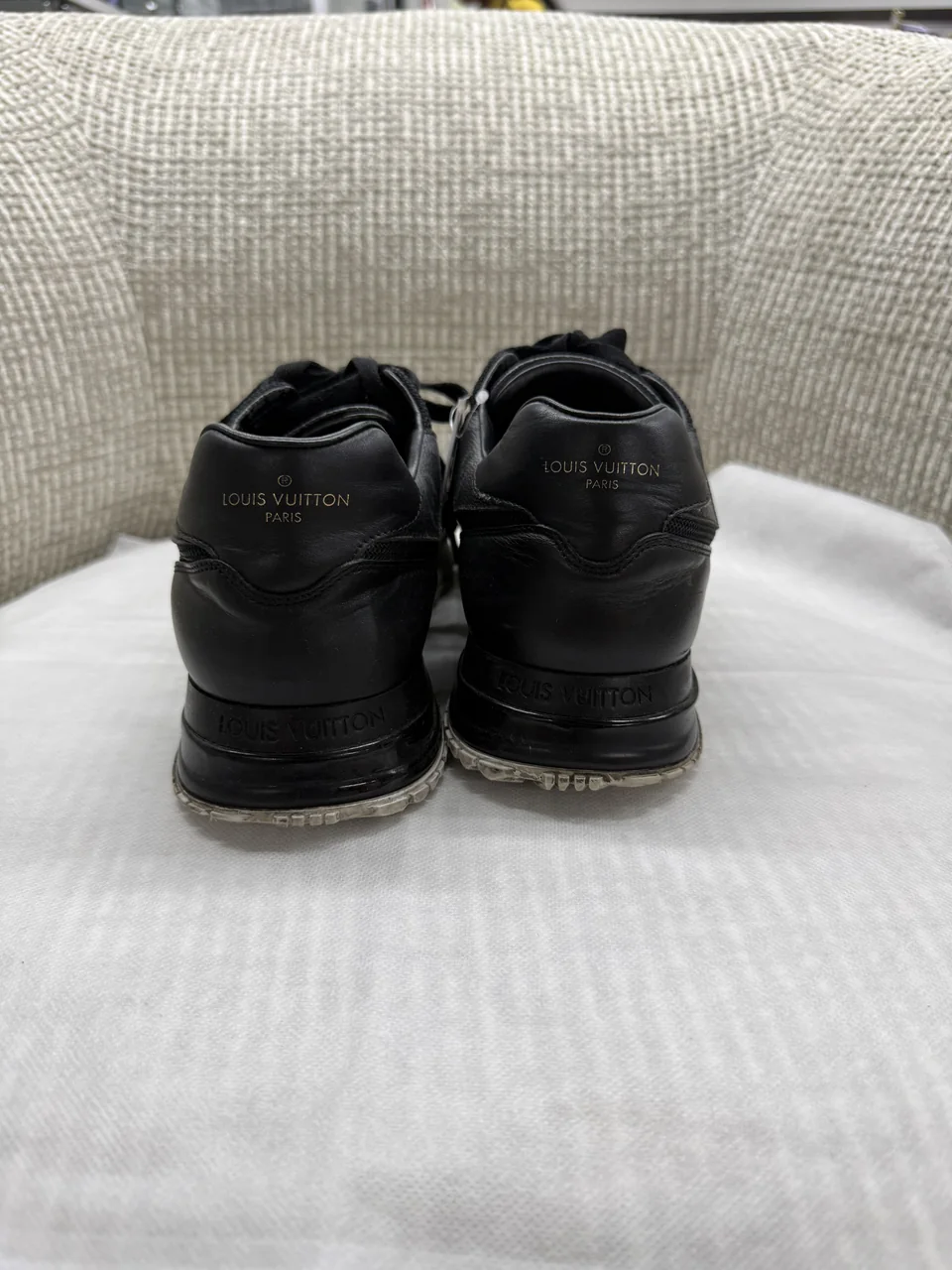 LV SNEAKERS view 3