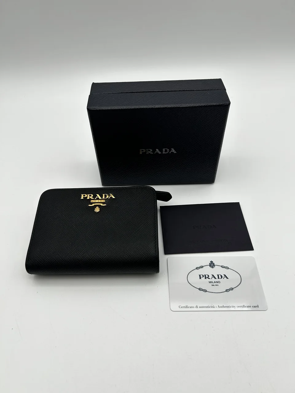 PRADA SAFFIANO BIFOLD WALLET (BLACK/PINK)