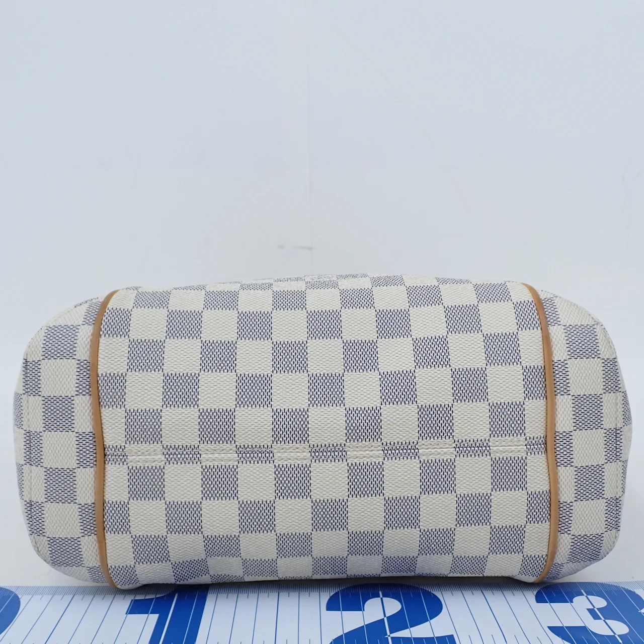 LV AZURE TOTALLY PM view 3