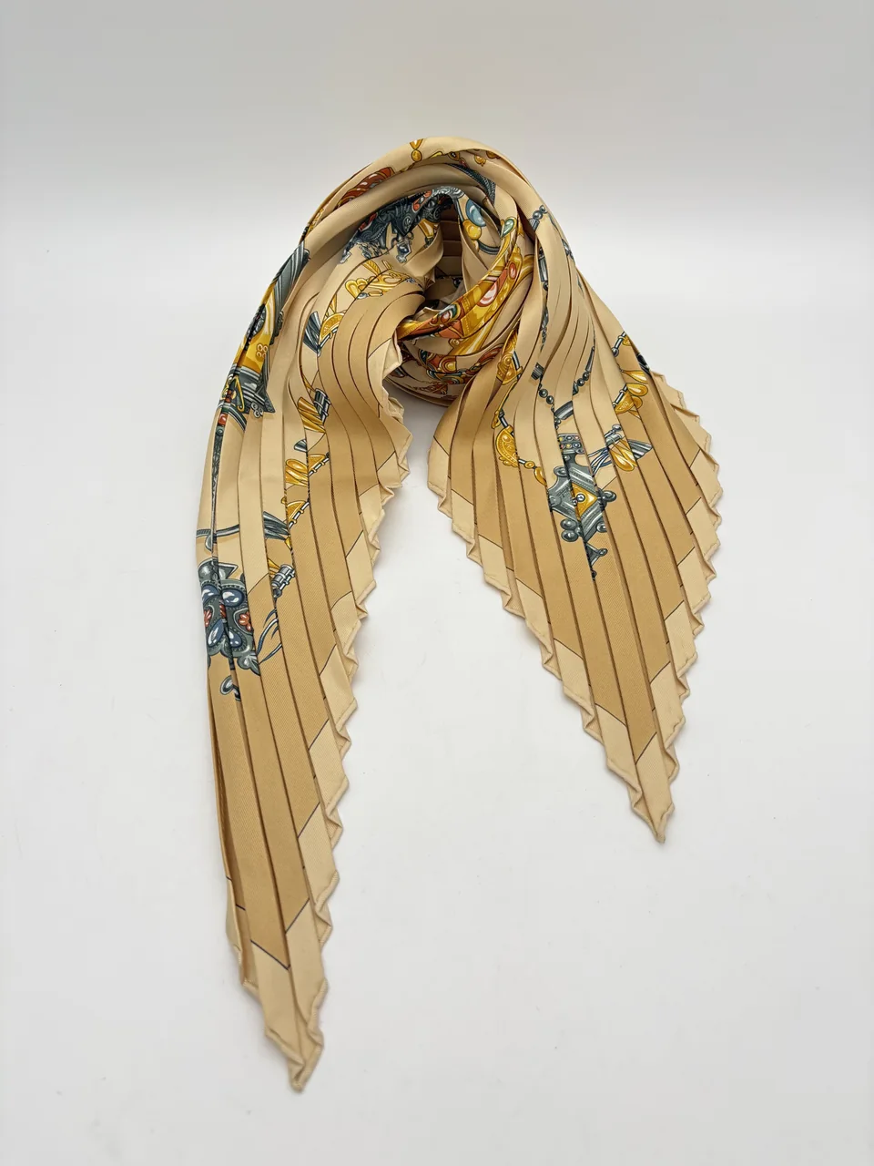 HERMES PLEATED SCARF