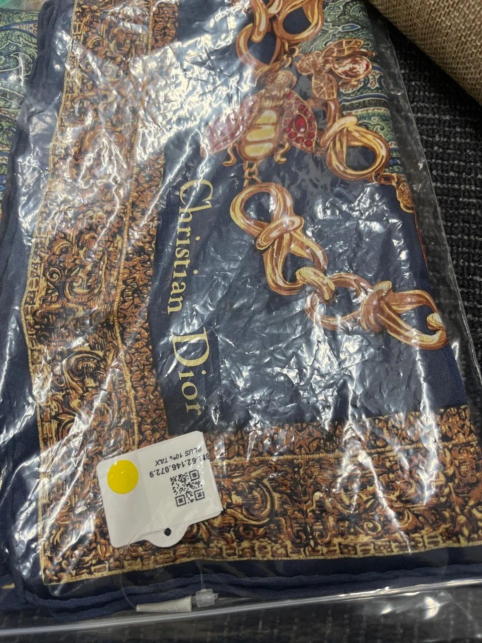 DIOR SCARF view 3