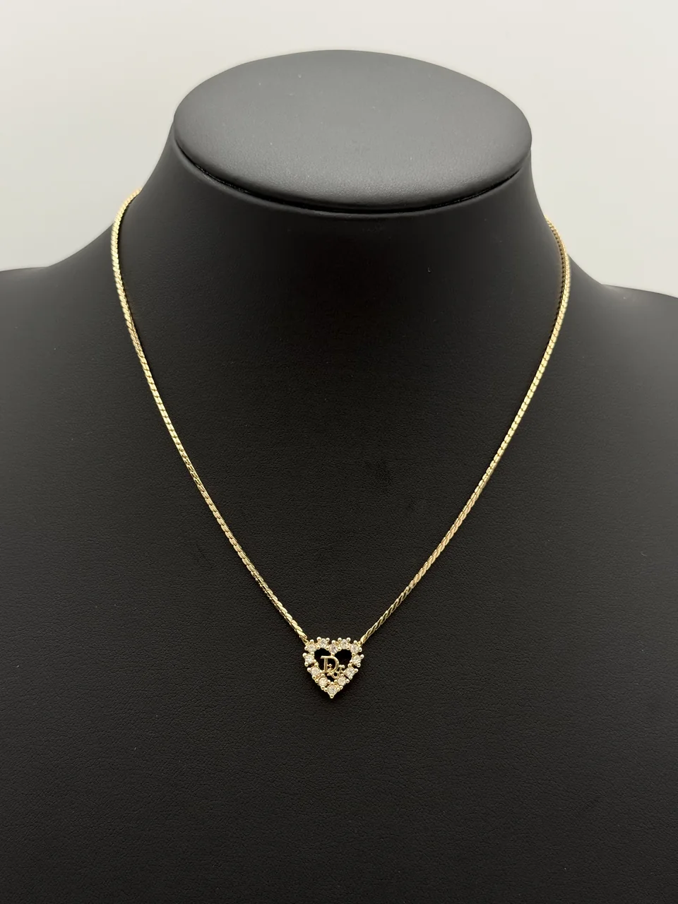 DIOR NECKLACE hover