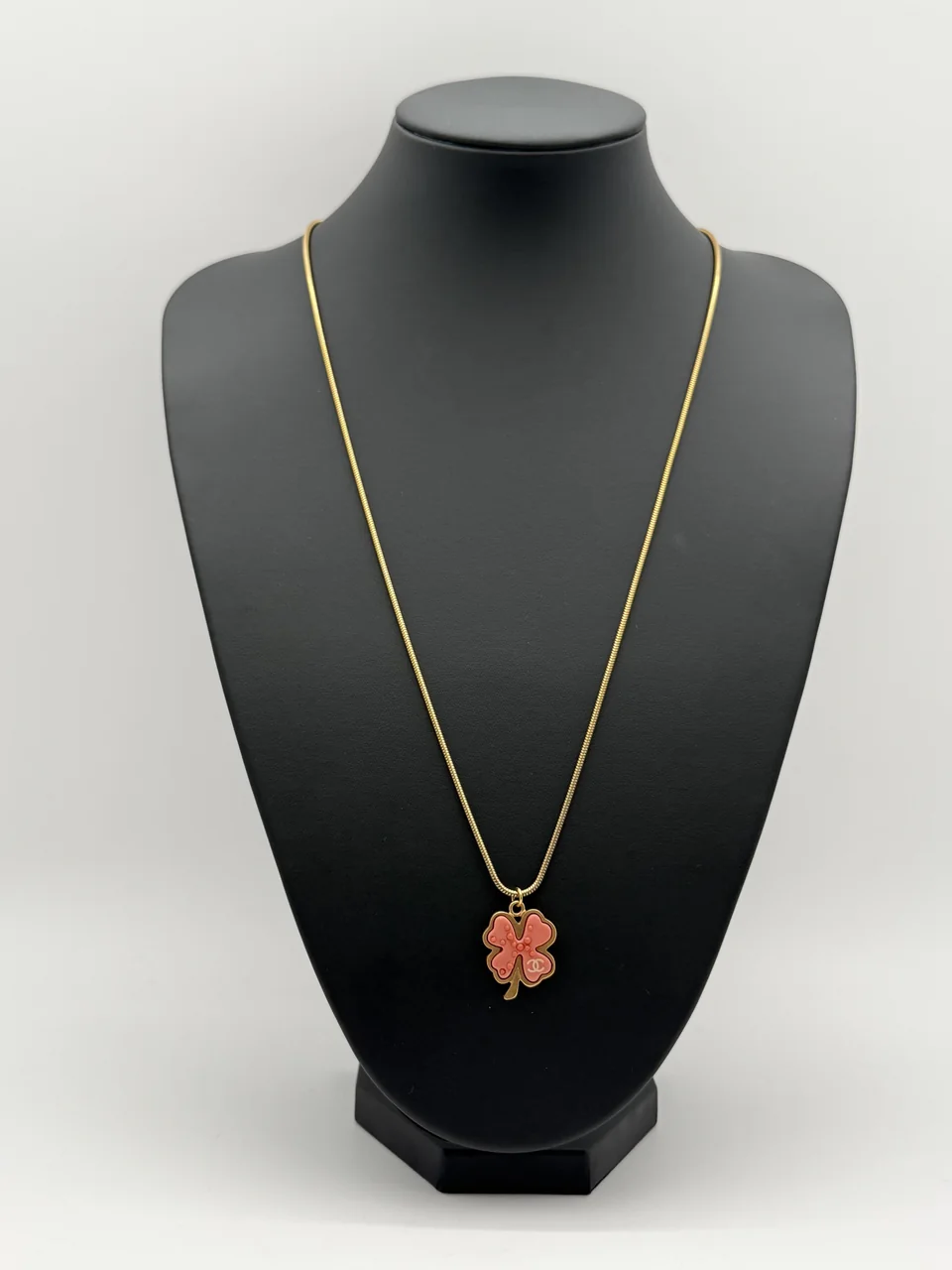 CHANEL COCO CLOVER NECKLACE