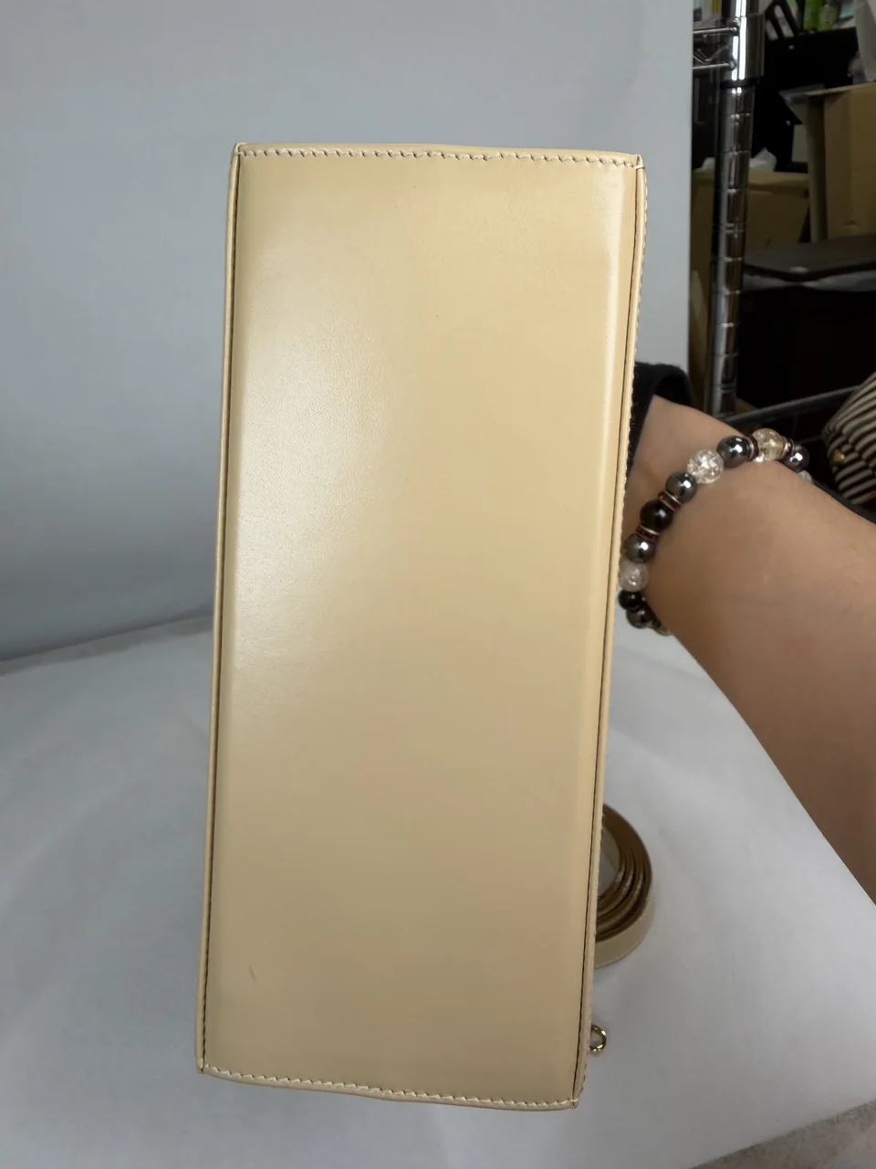 SALVATORE FERRAGAMO GANCINI HANDBAG (BEIGE) view 6