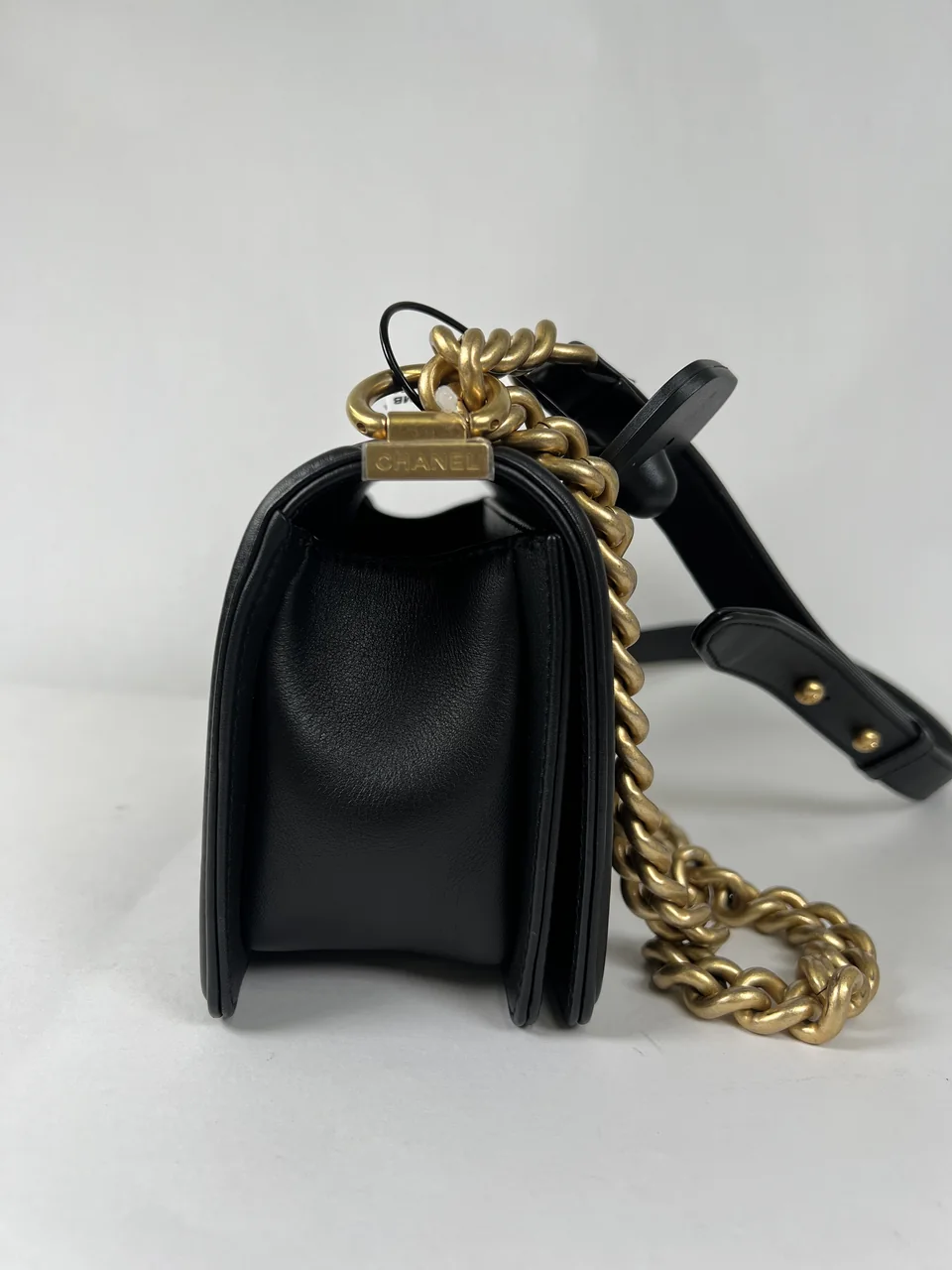 CHANEL LAMB SKIN LE BOY 20 view 7