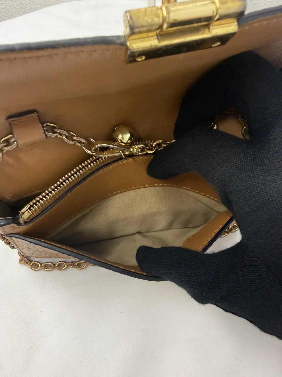 MCM CHAIN SHOULDER BAG view 9