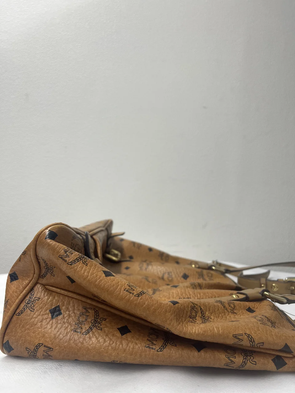MCM VICETOS TWO-WAY TOTE BAG (CAMEL) view 3
