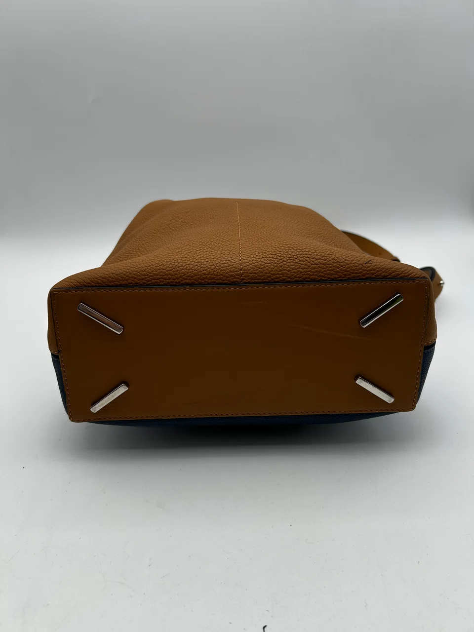 LOEWE T BUCKET SMALL view 5