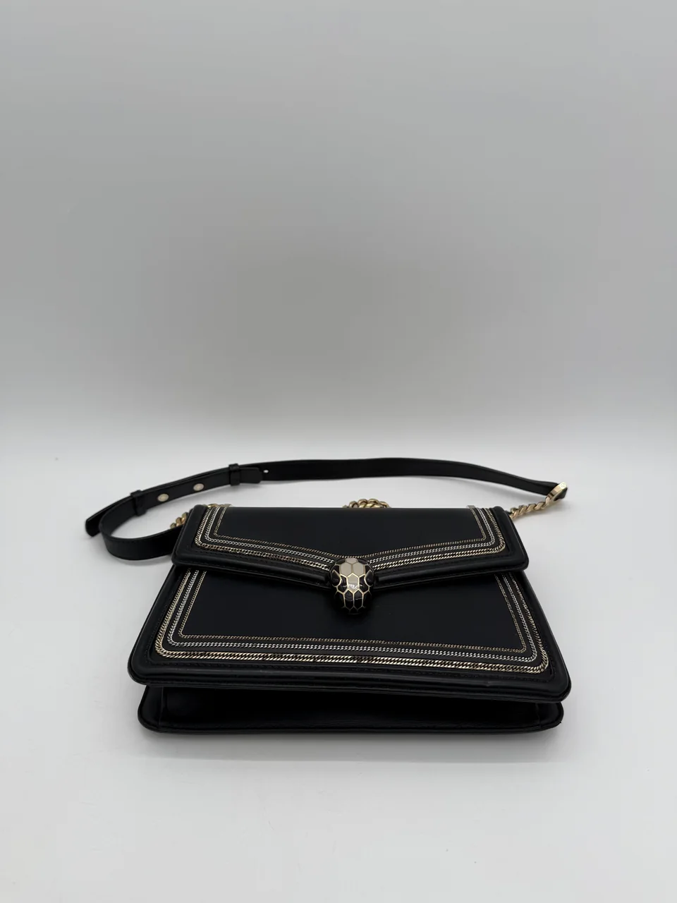 BVLGARI SERPENTI CHAIN SHOULDER BAG (BLACK) view 9