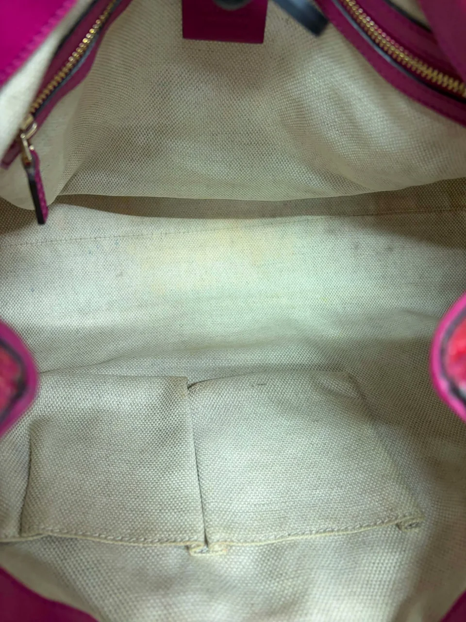 GUCCI CHAIN SHOULDER BAG (PINK) hover