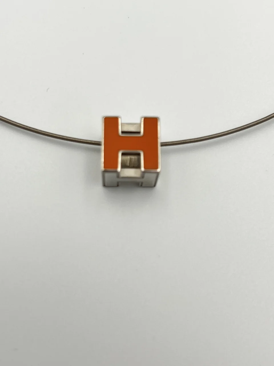 HERMES H CUBE NECKLACE view 4