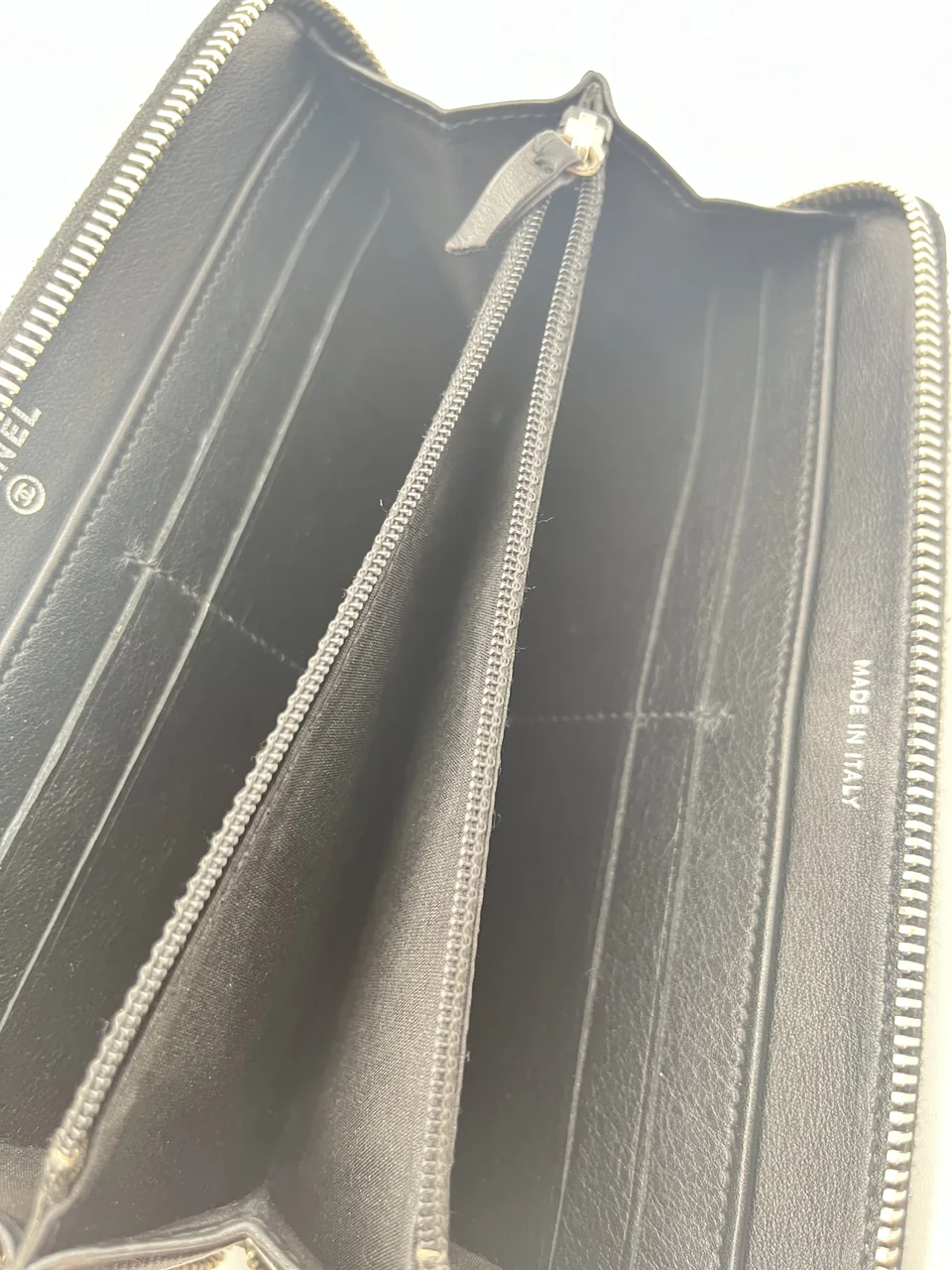 CHANEL CAVIAR ROUND FASTENER LONG WALLET (14 SERIAL CODE) view 15